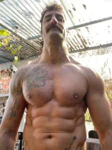 סמואל פלקון: כוח אמיתי נבנה מבפנים | מלווה גוף ומודעות